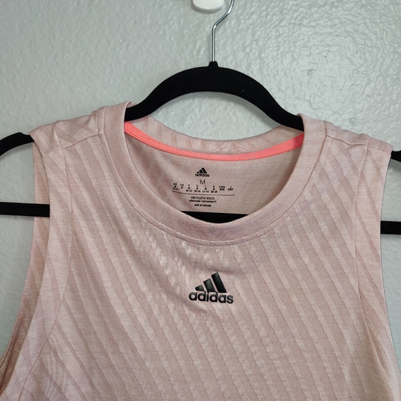 Adidas women's active top size M - Picture 7 of 8